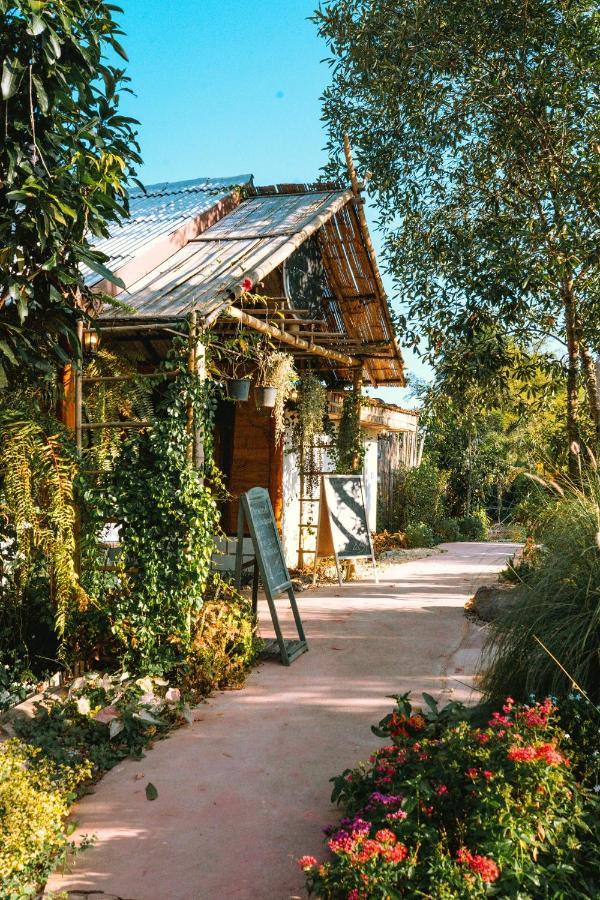 Nang Non Camping Ville นางนอนแค้มป์ปิ้งวิลล์ Mae Sai Exteriér fotografie
