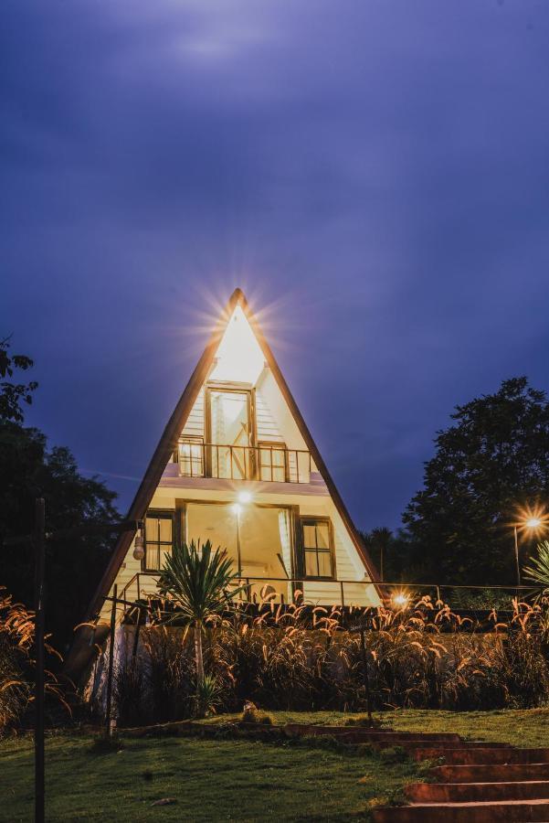 Nang Non Camping Ville นางนอนแค้มป์ปิ้งวิลล์ Mae Sai Exteriér fotografie